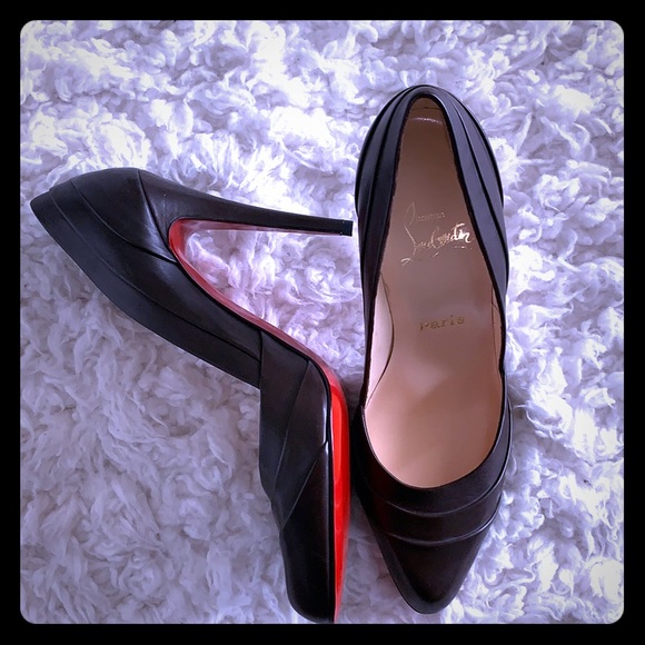 Christian Louboutin Shoes - NEW Louboutin Point Toe Heels